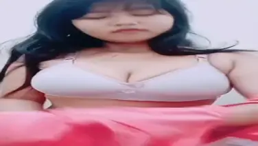 Aksi Colmek Manja ABG Cantik Di Atas Ranjang