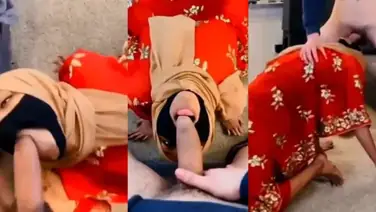 Bokep Jilbab Hisap Kemaluan Teman Sekelas Jadi Viral
