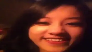 Gatal Pengen Ngentot Gadis Ini Colmek di Ranjang